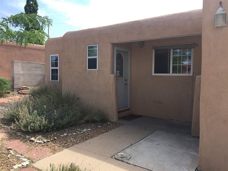 1st image of 1023 Valerie Cir