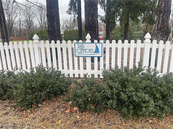 2nd image of 30673 Cambridge Ct E #E9