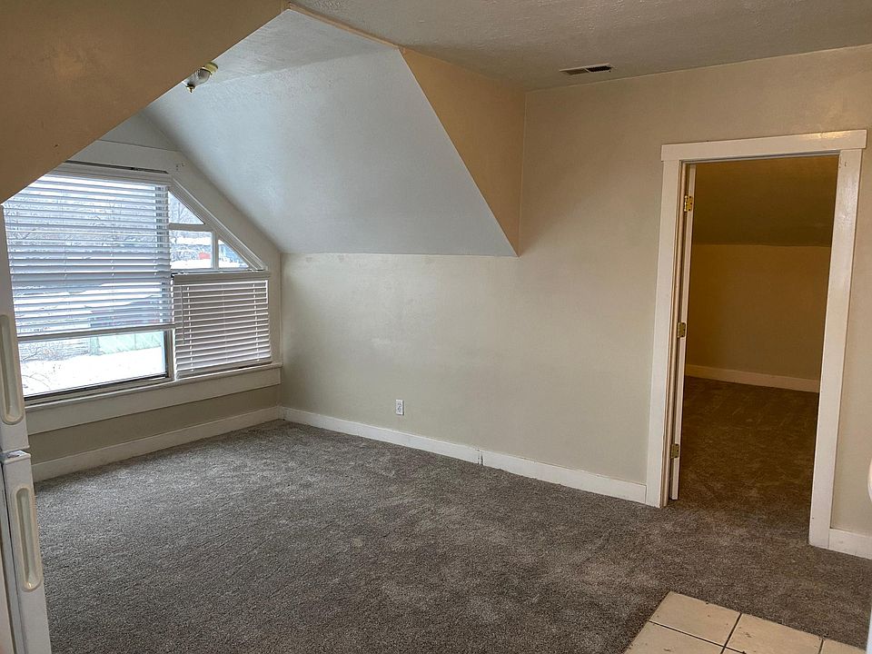 Sitting/Family room, door into bedroom #2