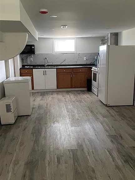 41 Alexandra Ave SW #BACK — Photo 7