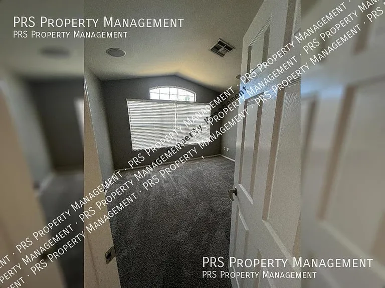 1453 E Sierra Madre Ave — Photo 8
