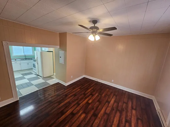 301 Mulberry St #301, Scottdale, PA 15683