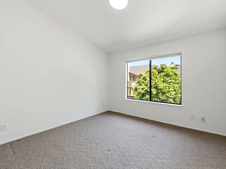 935 Cherry Glen Cir #219 — Photo 40