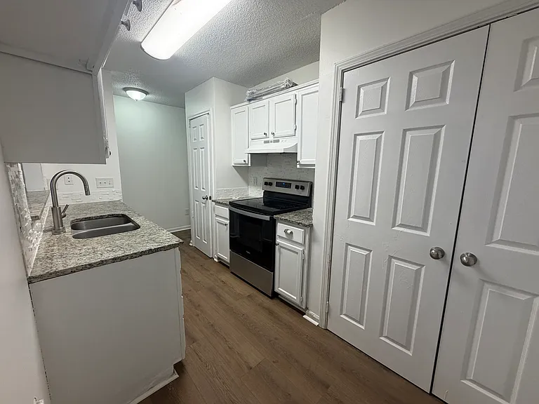 5008 Aberdun Ct — Photo 13