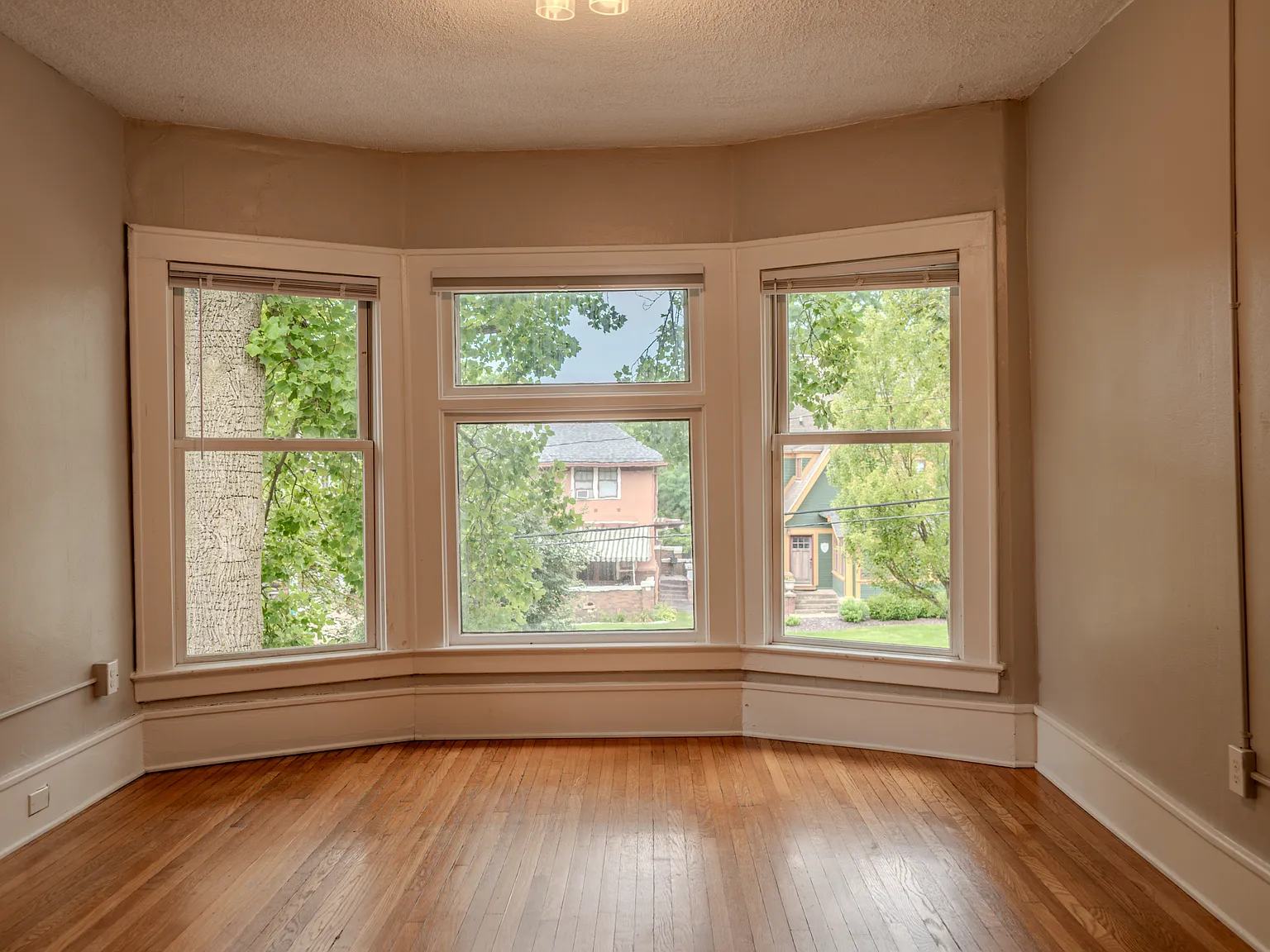 1 bed, 796 sqft, $1,450 — Photo 2