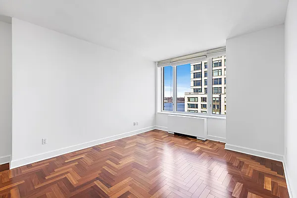 Rented by Nest Seekers International | media 34