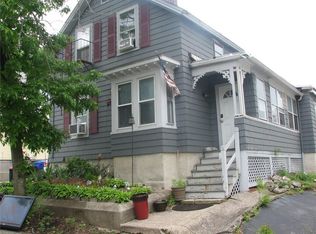 15 Pond St, Pawtucket, RI 02860