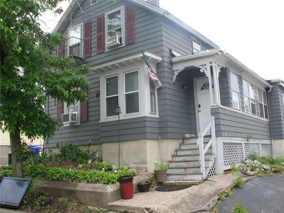 15 Pond St, Pawtucket, RI, 02860