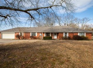 214 Oak Grove Rd, Van Buren, AR 72956