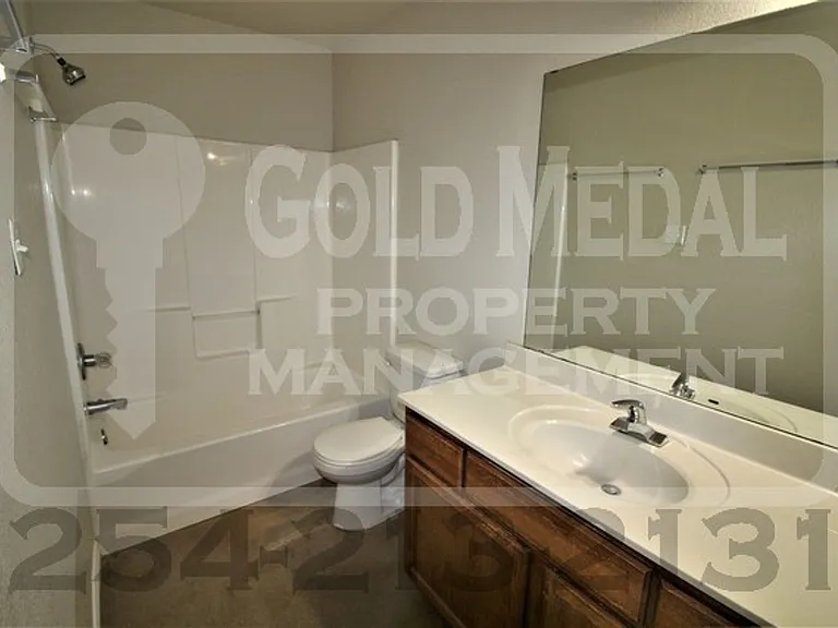 4003 Cambridge Dr — Photo 17
