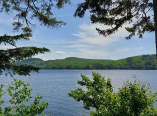 19-20 Raspberry Ln N, Rangeley, ME 04970