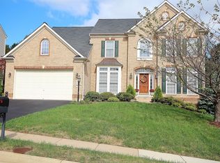 5589 La Vista Dr, Alexandria, VA 22310