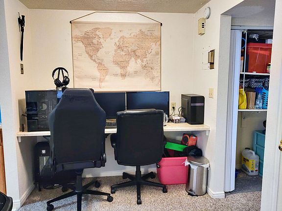 4th image of 423 S State St APT 204