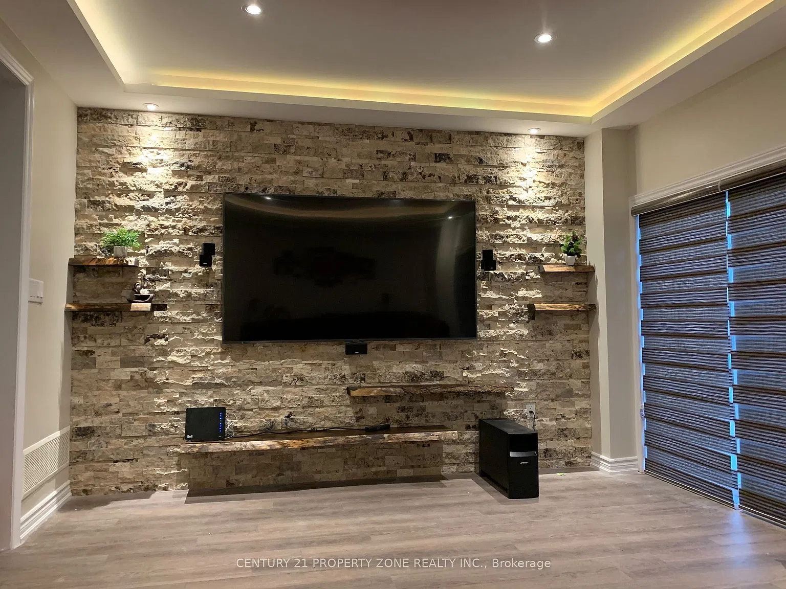 4 bed, $3,250 — Photo 2