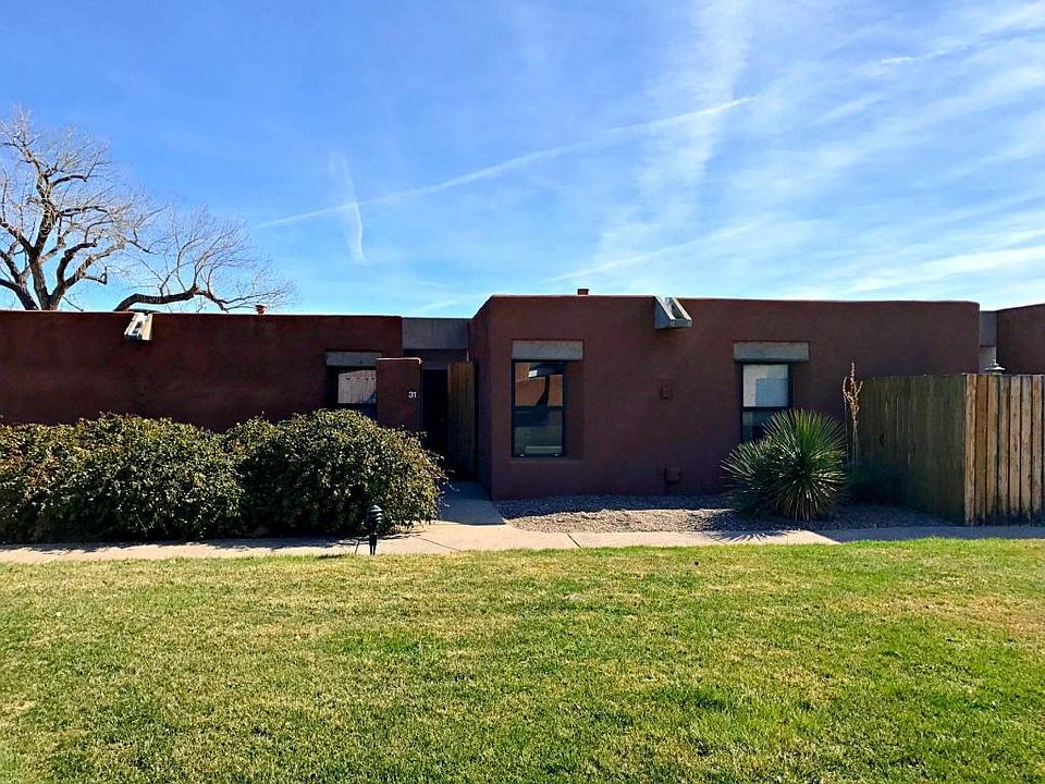 1st image of 31 Tennis Ct NW