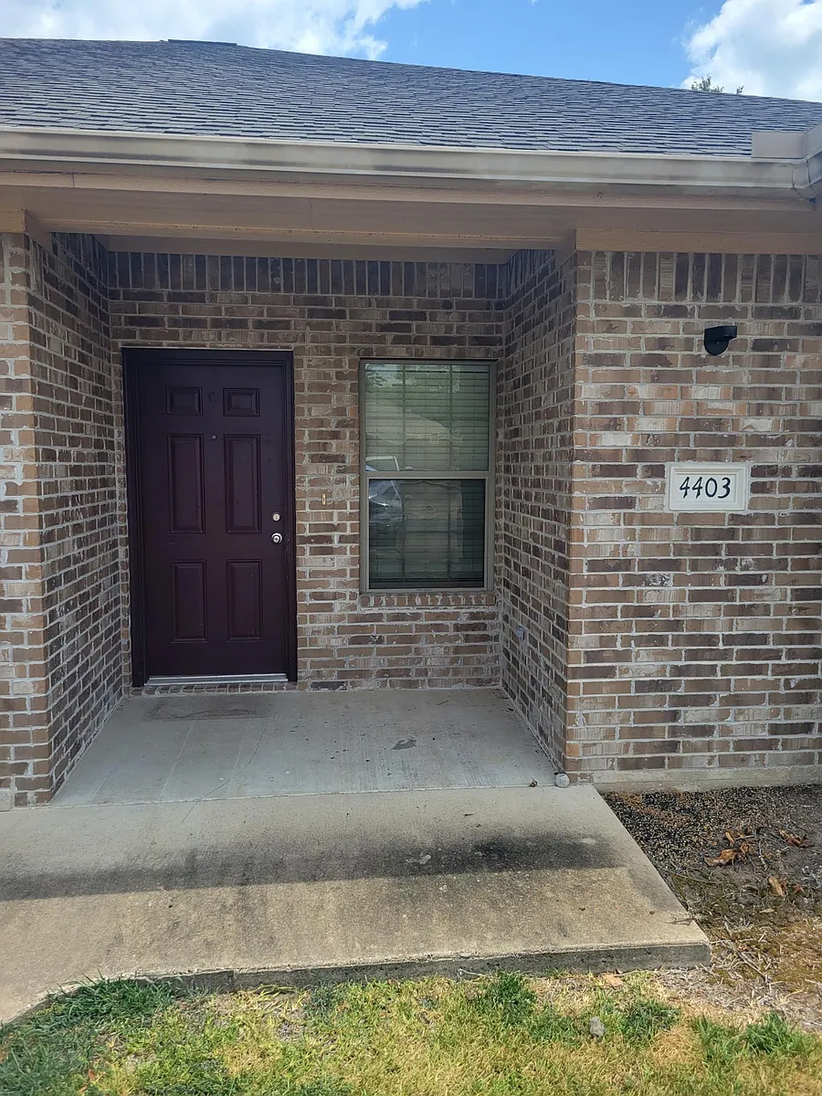 Building Photo - 4403 Reveille Rd