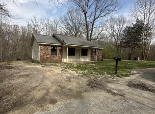 165 Cedar Grove Ln, Bolivar, TN 38008