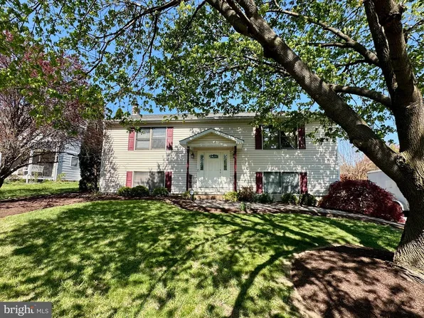 213 Killdeer Rd, Stephens City, VA 22655