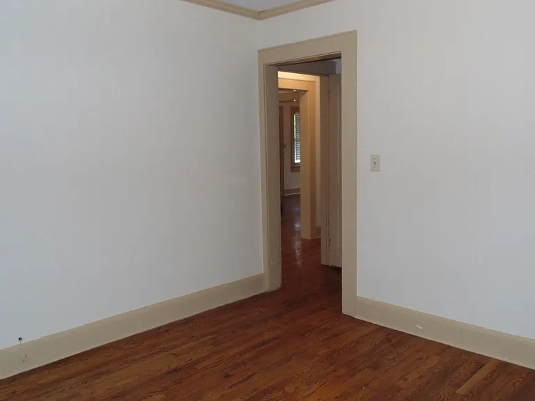 1102 Dodson St — Photo 8