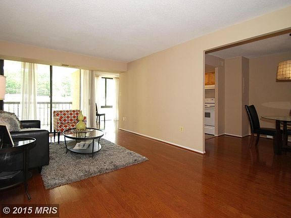 Living Room to DR