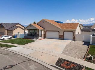 3305 S Silver Glen Dr, West Valley City, UT 84128