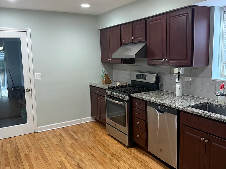 5515 W Sunnyside Ave #2 — Photo 4