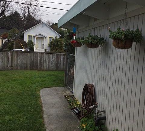 3rd image of 1432 McFarlan St