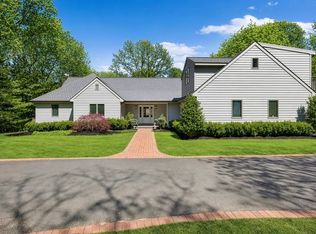 3 Quail Run, Hampton Bays, NY 11946