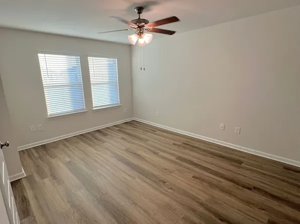 1755 Jakes Dr, Panama City, FL 32405