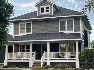 953 Florence Ln, Hudson, WI 54016