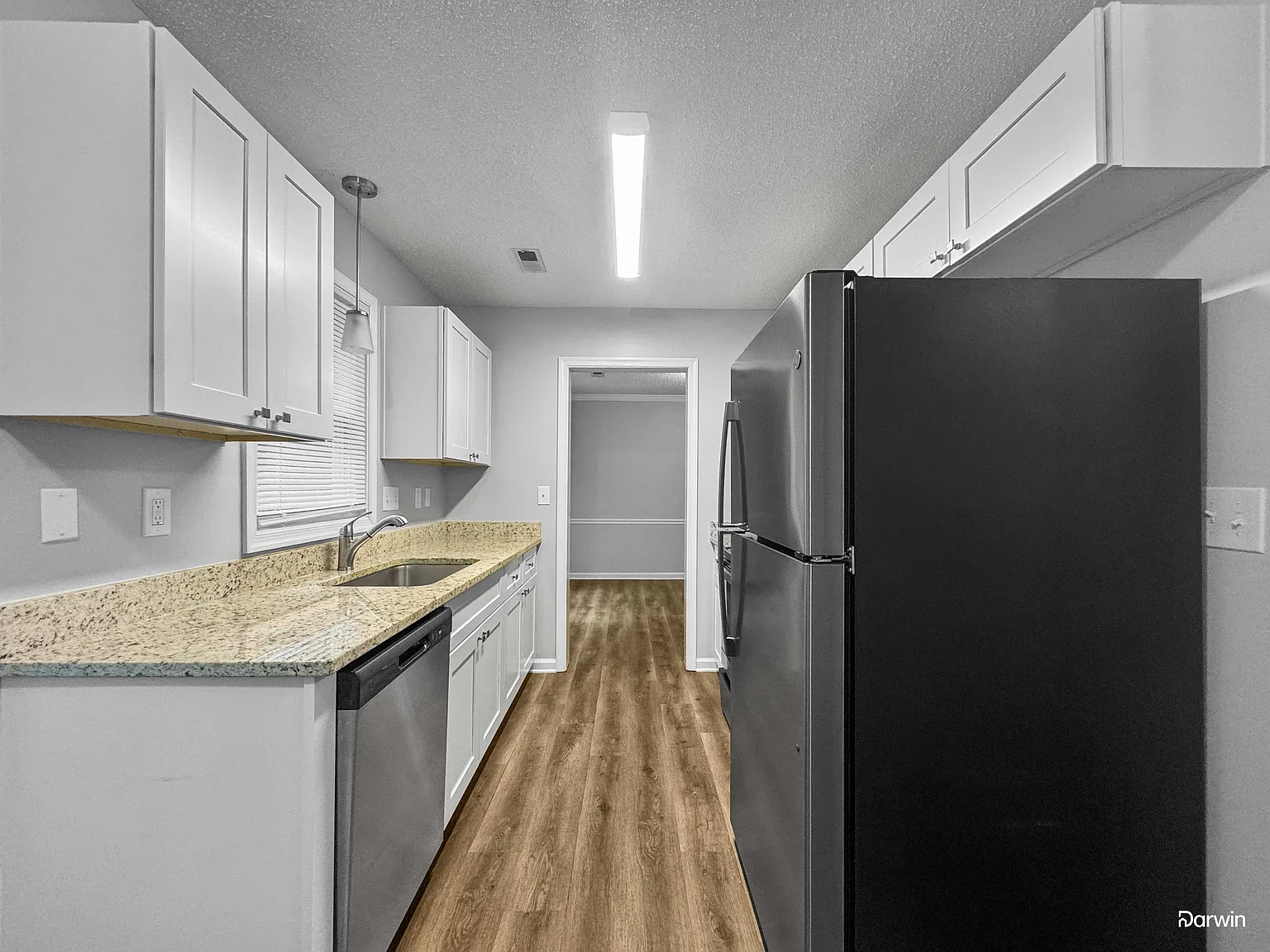 3 bed, 2.5 bath, 1578 sqft, $1,820 — Photo 2