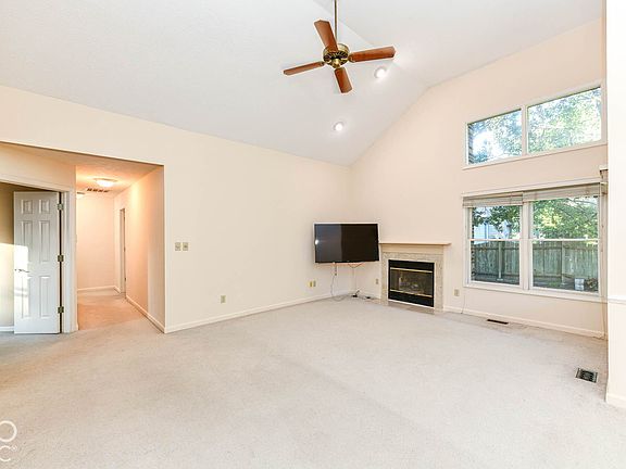 5th image of 8823 Wintergreen Way