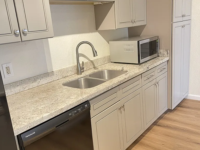 Kitchen 3