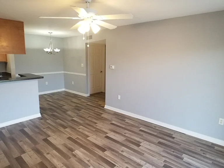 302 Lake Parsons Grn #108 — Photo 5