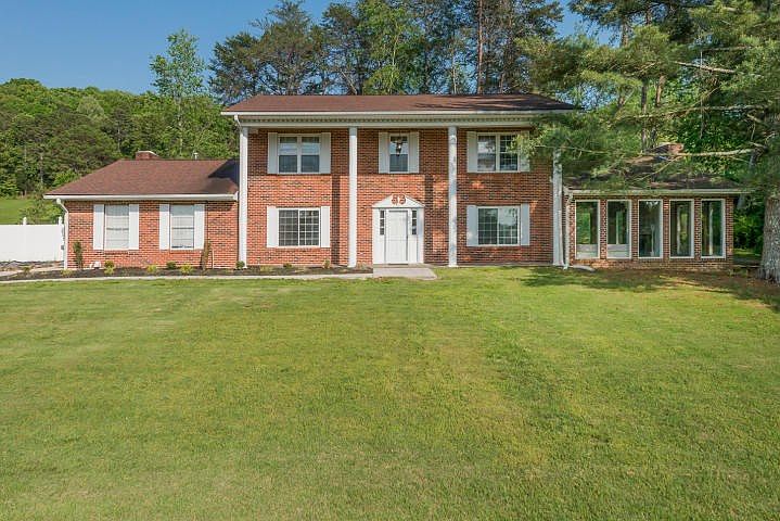 1st image of 139 Lakeside Dr