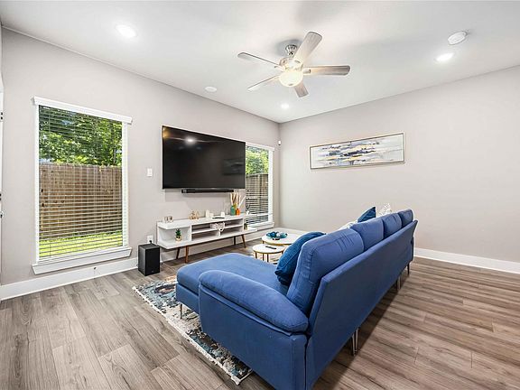 5th image of 5023 Mallow St #A/b