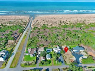 473 Sand Dune Ave SW, Ocean Shores, WA 98569