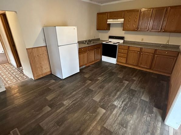 1000 Division St S, Northfield, MN 55057