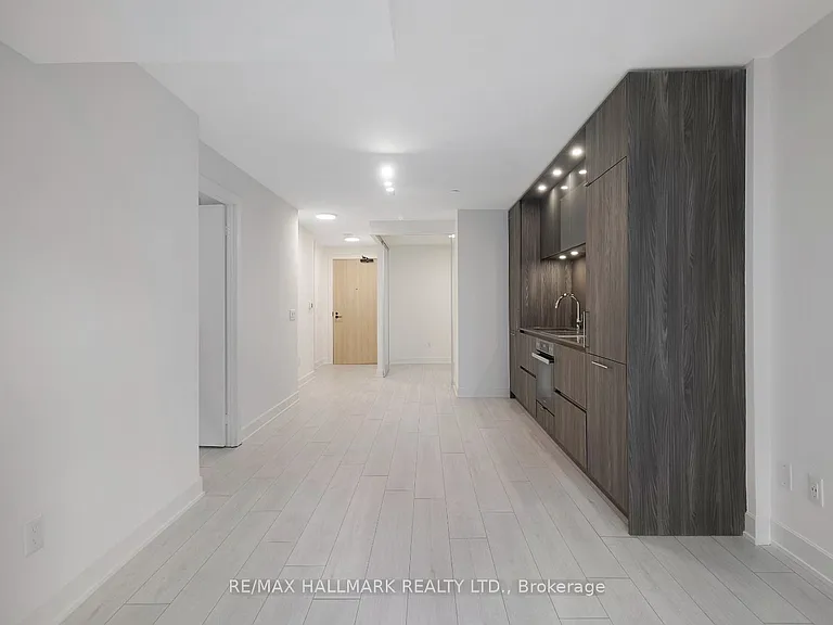 15 Mercer St #513 — Photo 3