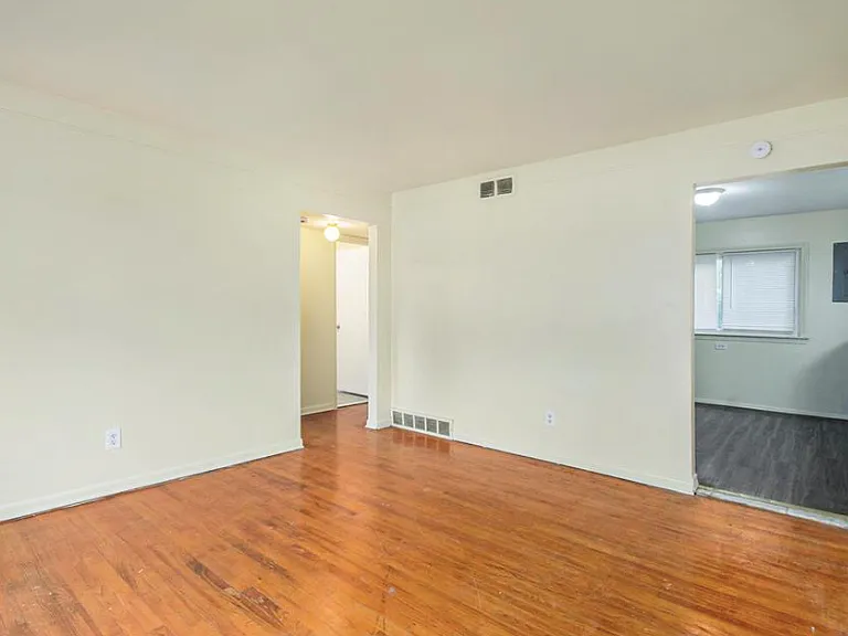 14824 Myola Ave — Photo 4