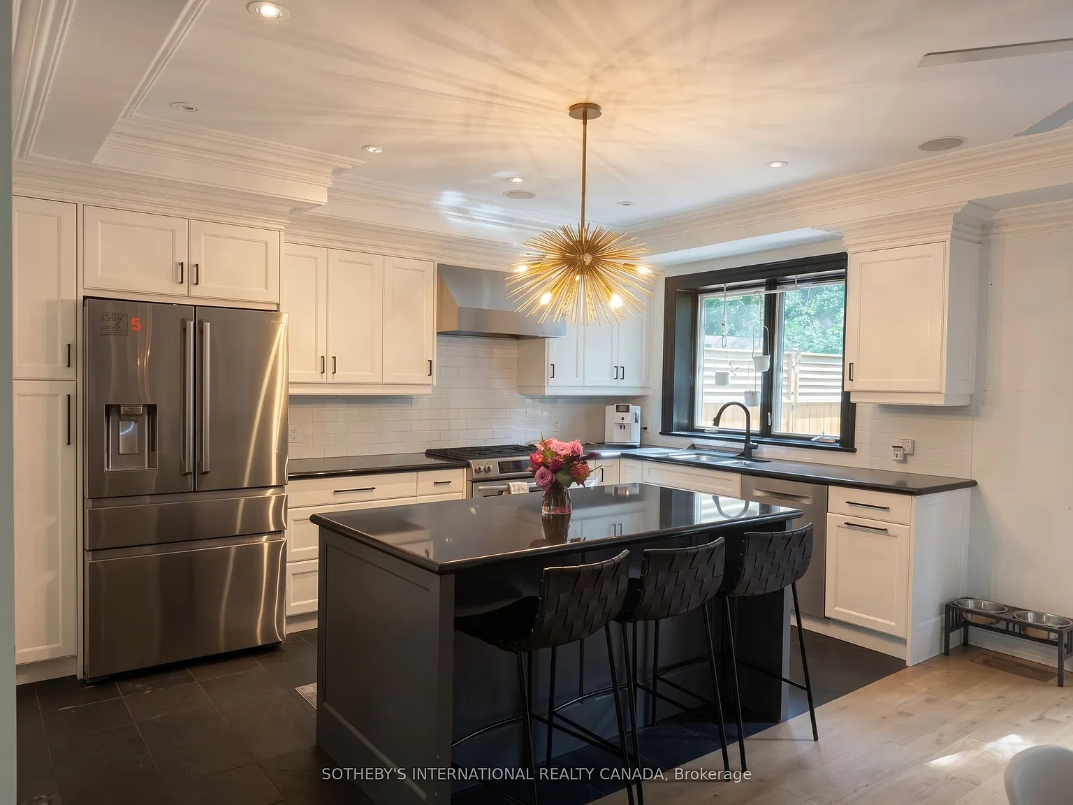 3 bed, $5,800 — Photo 4