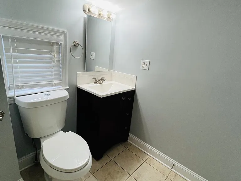 98 Bergen Ave #3 — Photo 11