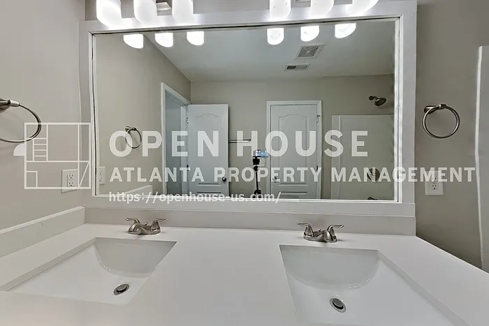 843 Lobdale Falls Dr — Photo 11