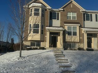 2995 Henley Ln, Naperville, IL 60540