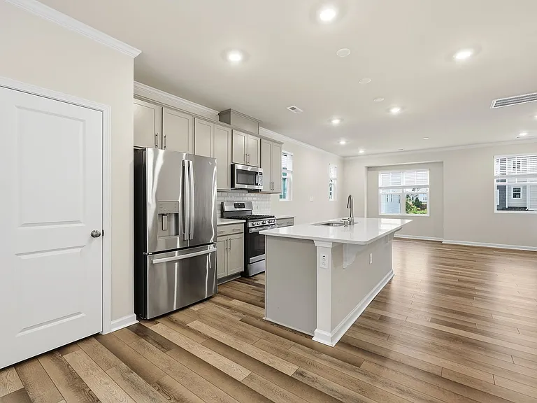 324 Hemley Trl — Photo 34