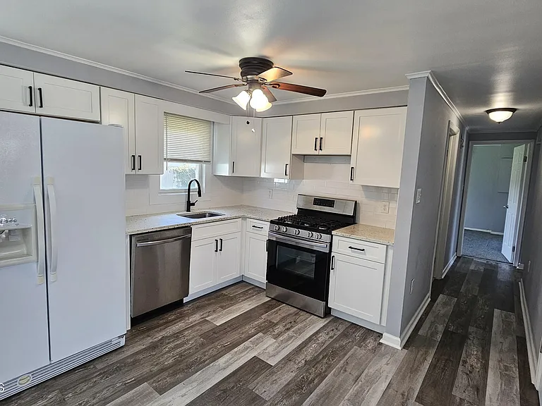 1141 Cape May Dr — Photo 5