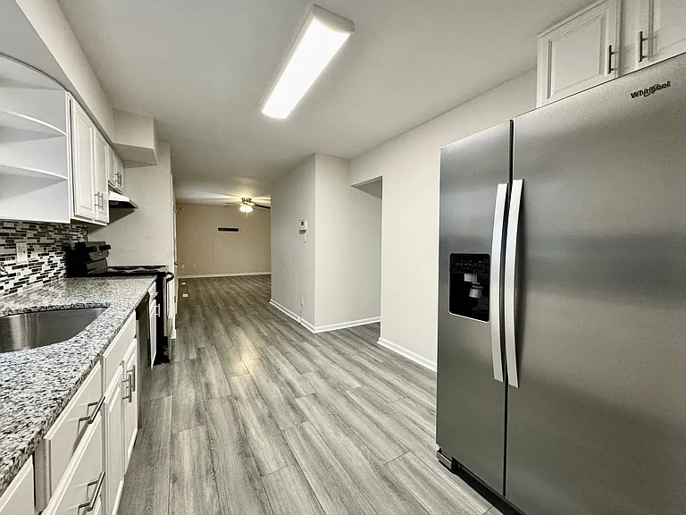 517 Aragona Blvd — Photo 7