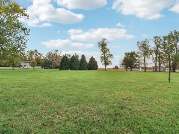 0 S 5000w Rd, Kankakee, IL 60901