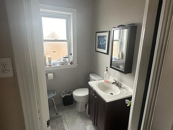 4th image of 6866 N Overhill Ave #3