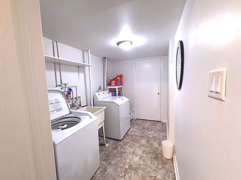 1564 Marshcourt Dr #LOWER — Photo 10